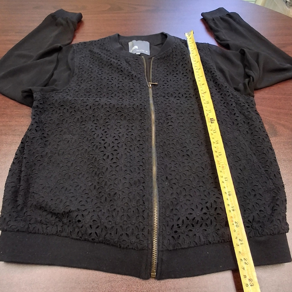 Cardigan - Picture 7 of 7